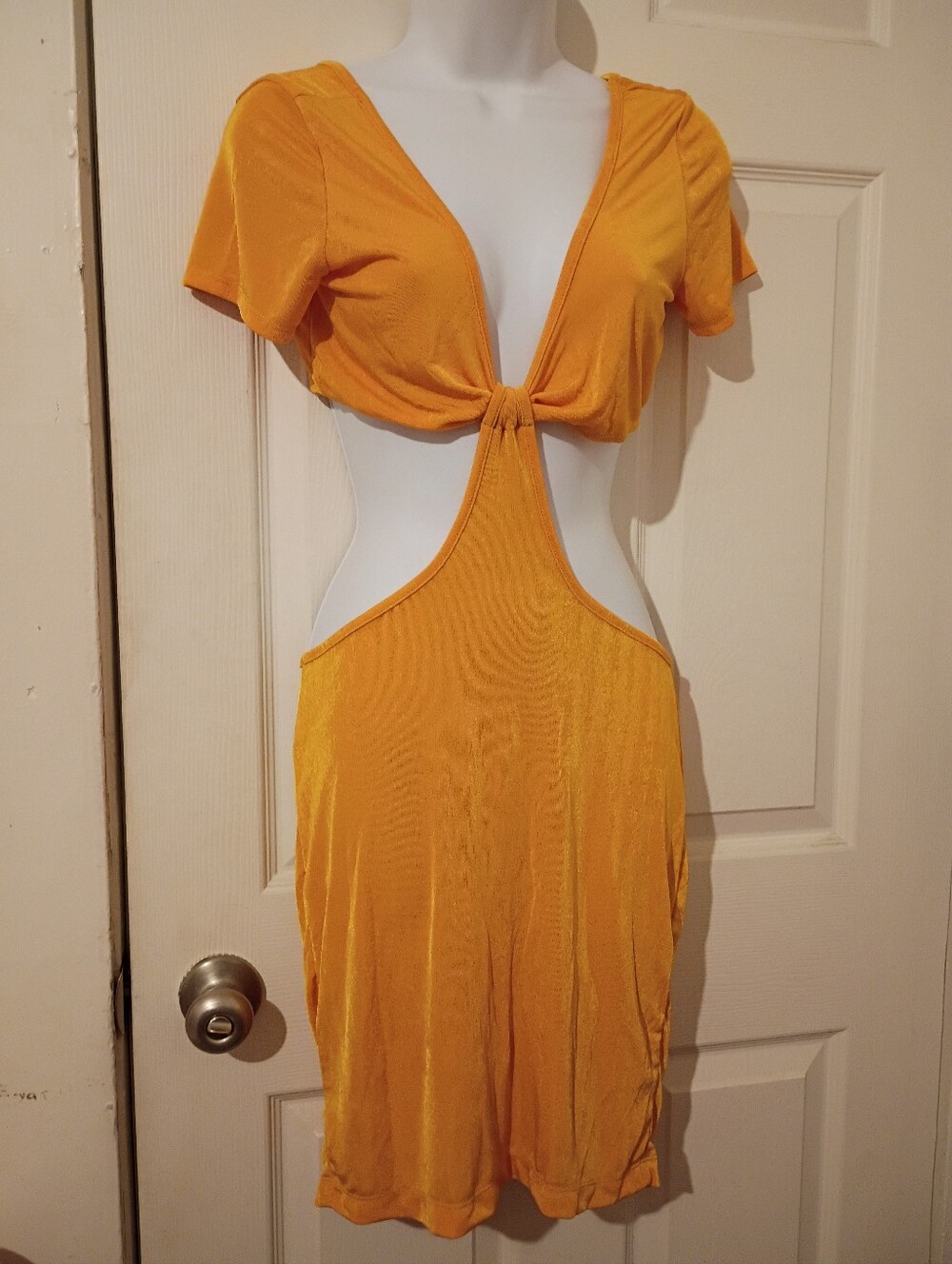 Sydney Los Angeles Yellow 💛 Midi Dress
